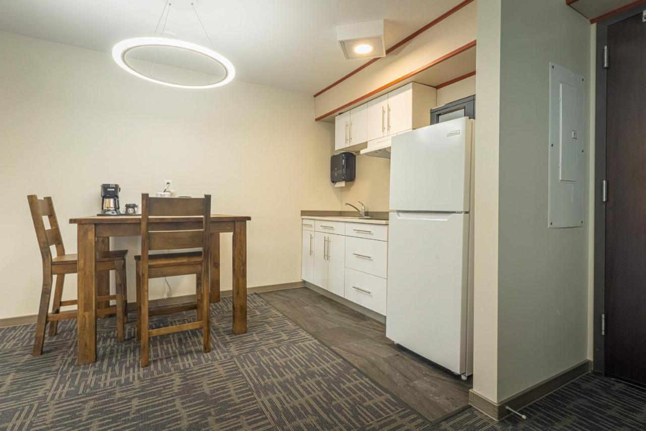 Quality Inn Sunshine Suites เทอร์เรส ภายนอก รูปภาพ