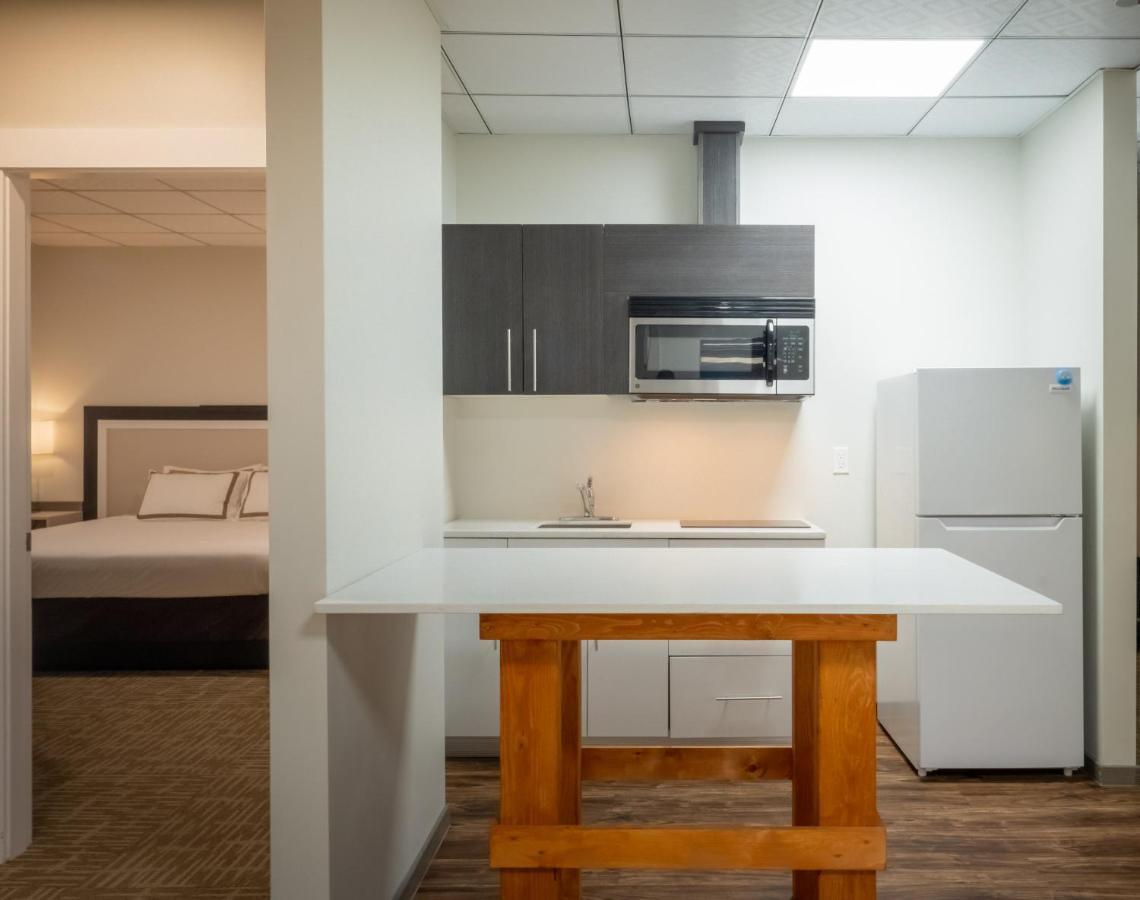 Quality Inn Sunshine Suites เทอร์เรส ภายนอก รูปภาพ