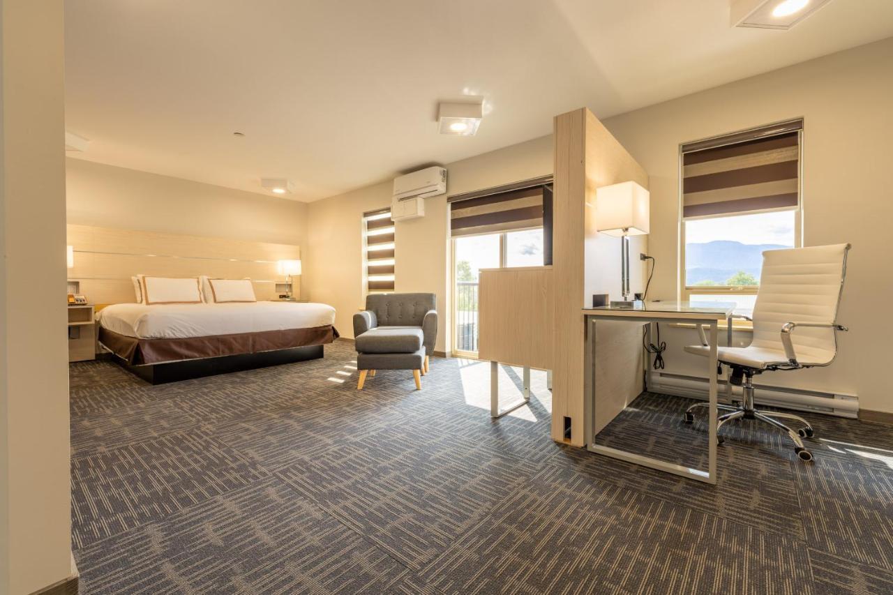 Quality Inn Sunshine Suites เทอร์เรส ภายนอก รูปภาพ
