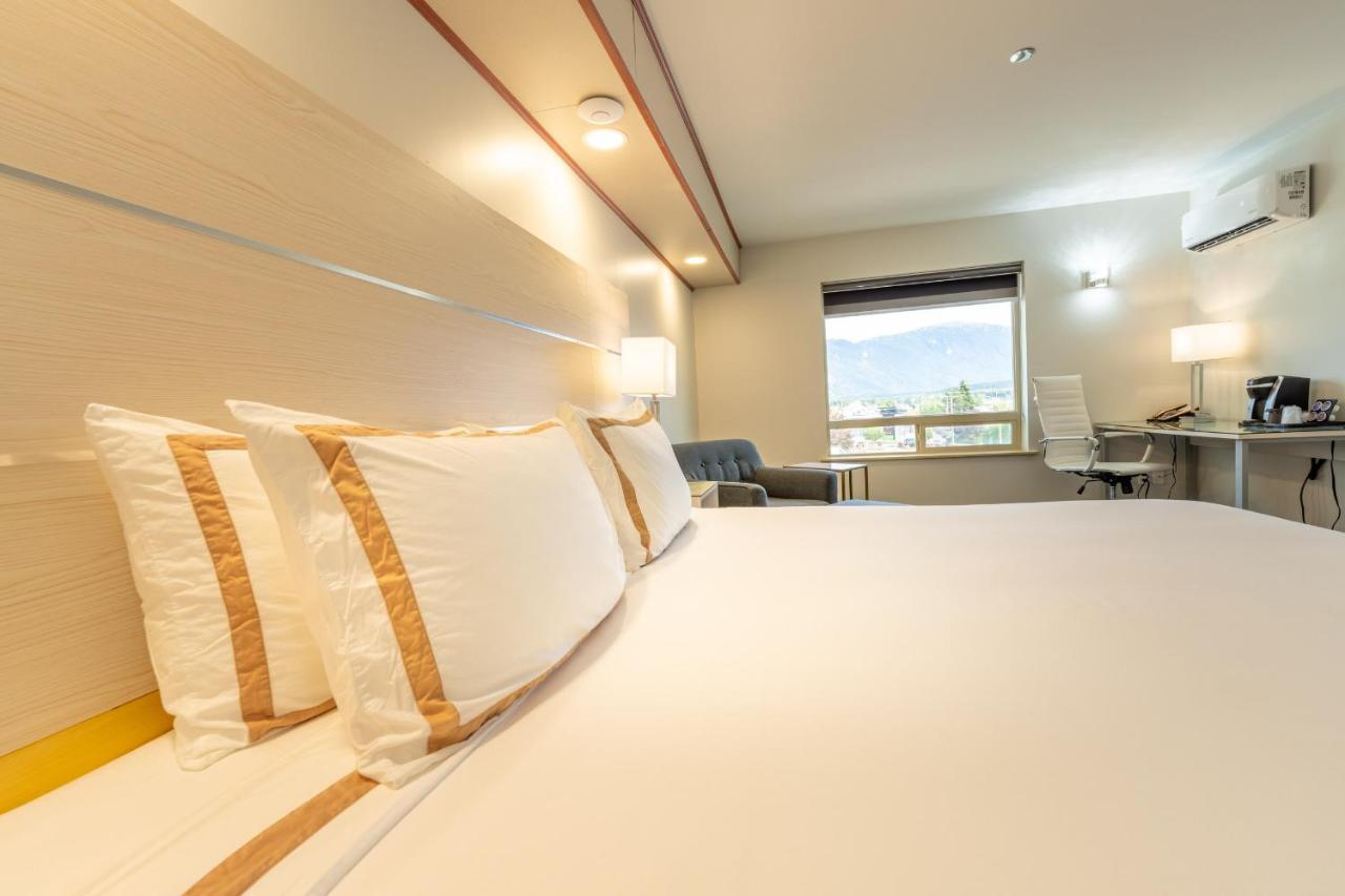 Quality Inn Sunshine Suites เทอร์เรส ภายนอก รูปภาพ