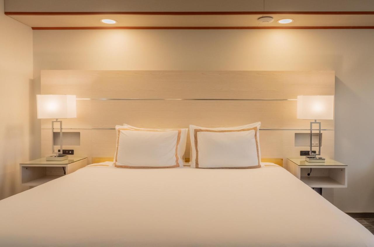 Quality Inn Sunshine Suites เทอร์เรส ภายนอก รูปภาพ