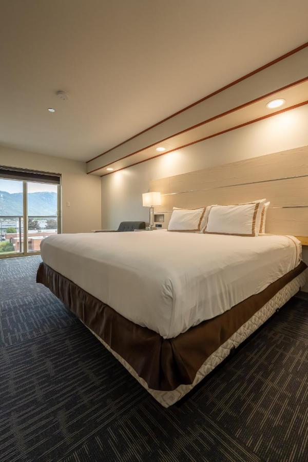 Quality Inn Sunshine Suites เทอร์เรส ภายนอก รูปภาพ