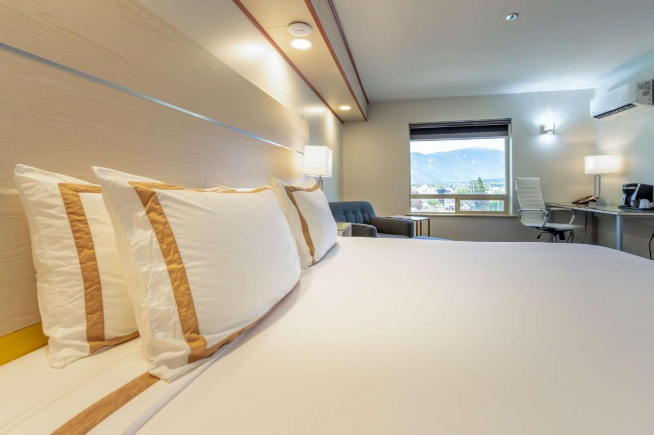 Quality Inn Sunshine Suites เทอร์เรส ภายนอก รูปภาพ