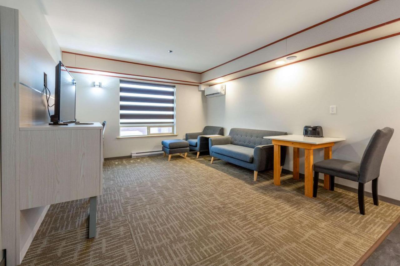 Quality Inn Sunshine Suites เทอร์เรส ภายนอก รูปภาพ